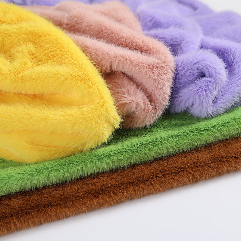 High Low Pile Faux Plush Fabri - огляд і ціна Sewing